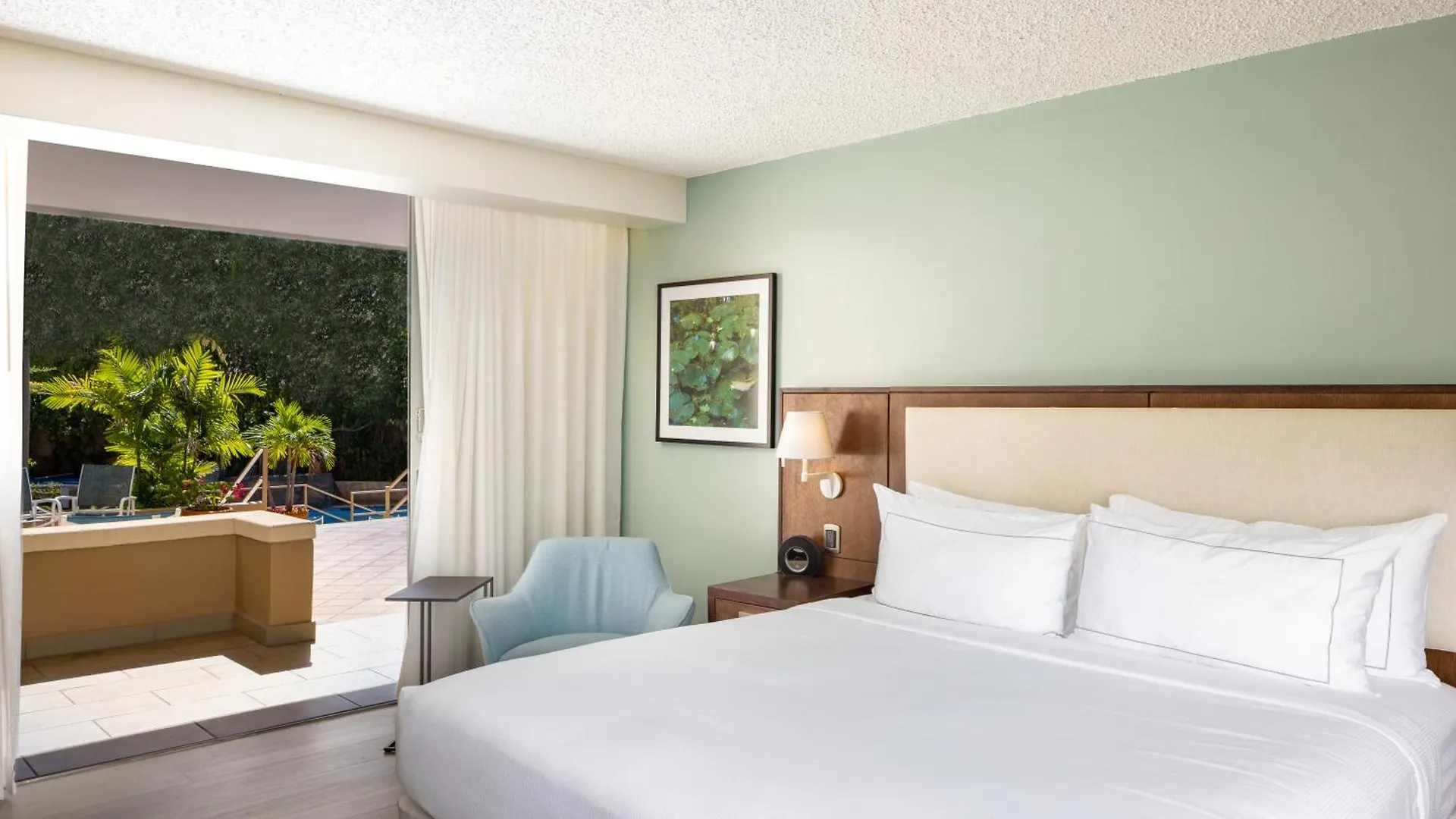 Doubletree By Hilton San Juan Hotel Resort